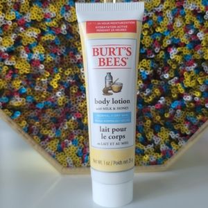 ⚪ $3 ADD ON ⚪ BURT'S BEES MILK & HONEY BODY LOTION